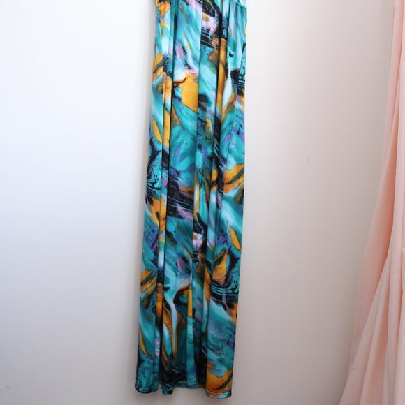 Gorgeous Tropical Print Maxi Dress - Picture 6 of 7